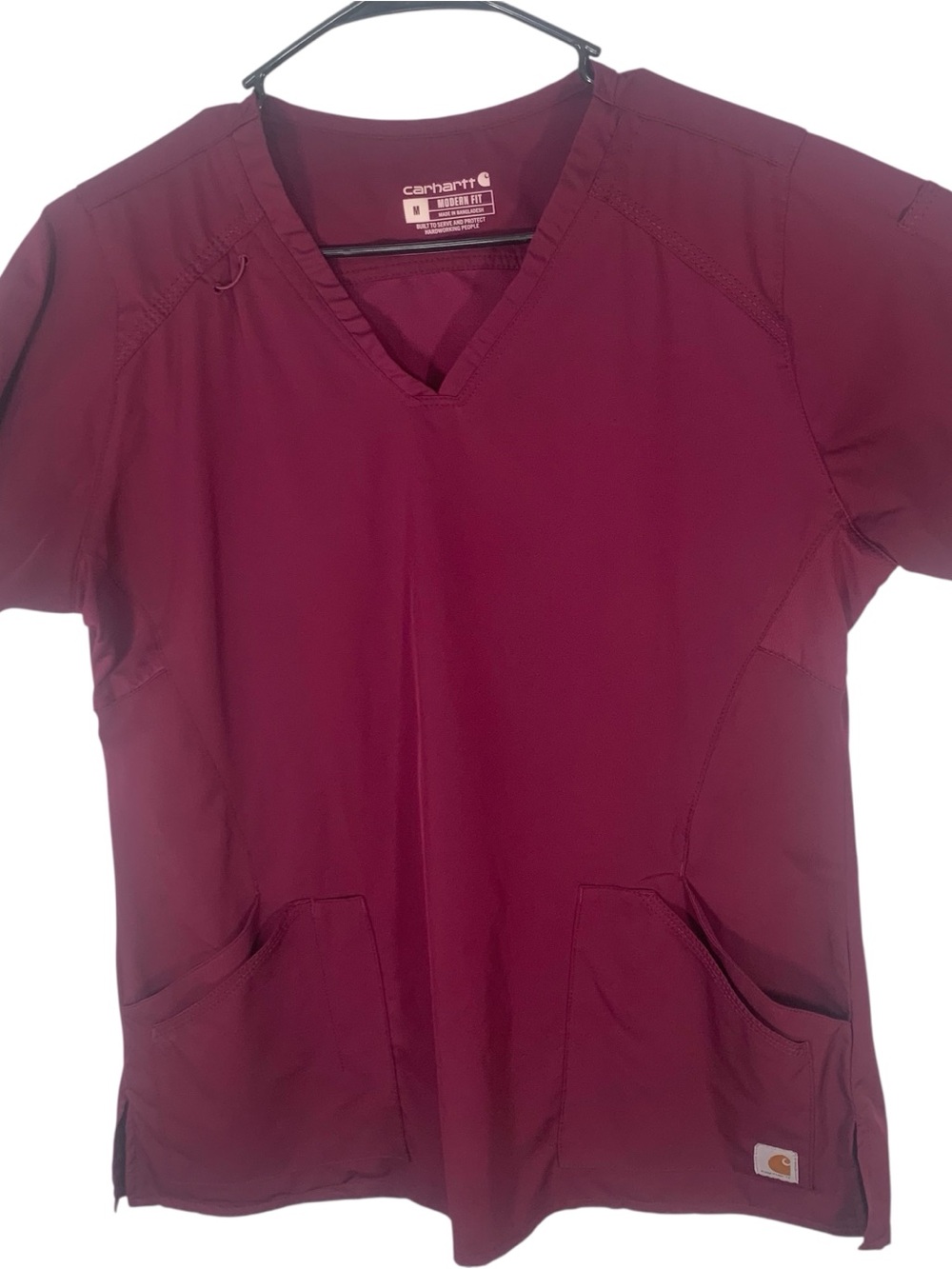 Carhartt Women's Short Sleeve V-Neck Top in Burgundy Size Medium